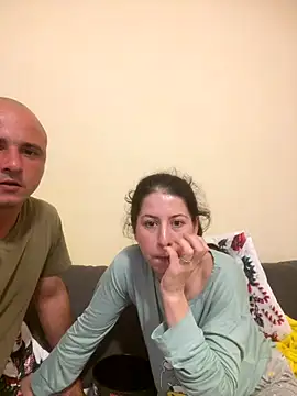 coupledeea online show from December 20, 10:25 pm