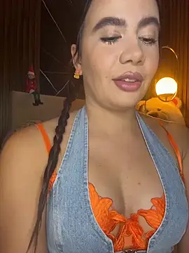 ValentinaEliot online show from December 17, 1:33 am