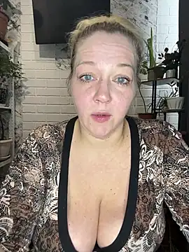 JenniferCarmen online show from March 24, 3:56 am