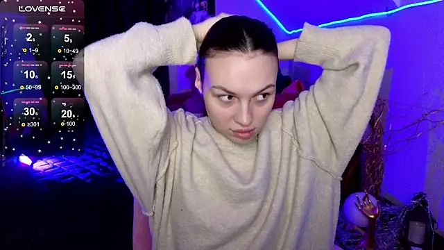 MaxinCarroll online show from February 1, 5:17 am