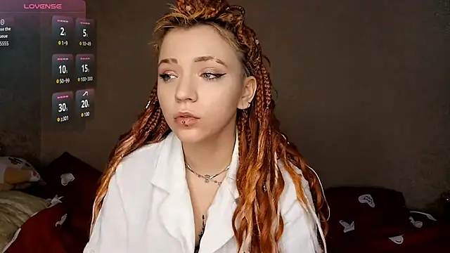 NoMoreCIothes online show from January 10, 9:58 am