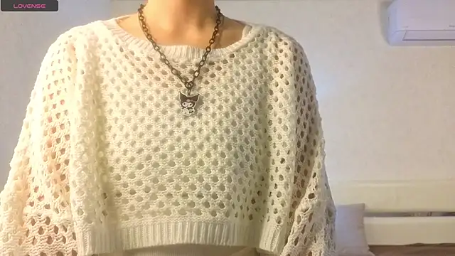 NyraVesperis online show from April 15, 6:14 am