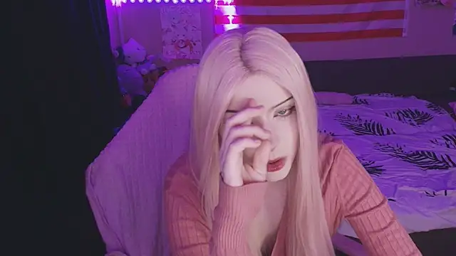 midnight memories online show from April 3, 5:22 pm