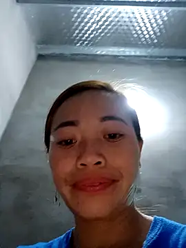 little-effy online show from December 19, 5:54 am