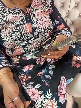 butterflyslay online show from April 8, 4:09 pm