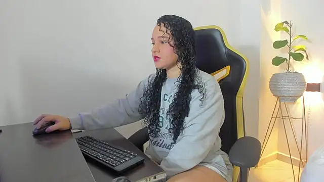 yera curry online show from January 12, 11:59 am