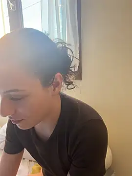 CoquineCharmeuse online show from April 1, 1:41 pm