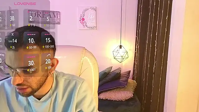 annie and ryan online show from February 26, 4:44 am