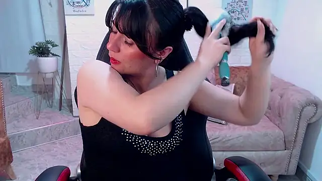 amanda rousee online show from February 20, 4:11 am