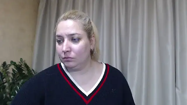 sweetpussy13 online show from March 7, 7:26 am