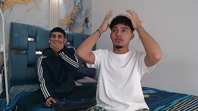 DIAMOND BLACKS online show from March 31, 7:19 am