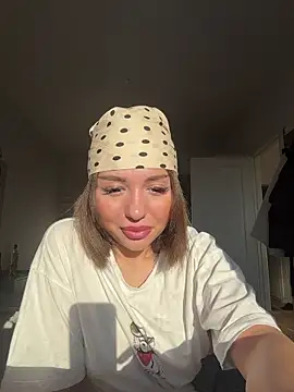 SilkyMira online show from January 11, 10:42 am