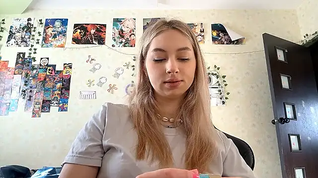 JanelBray online show from March 5, 7:26 am