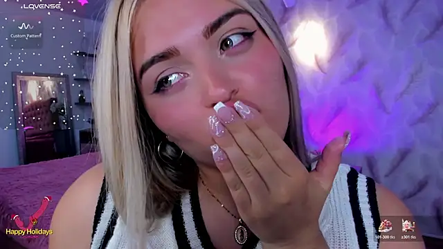 Luna volk  online show from December 23, 3:32 am