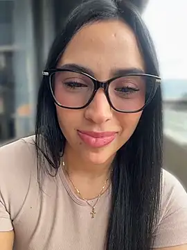 ValeriaTorress  online show from April 9, 7:41 pm