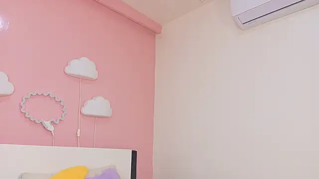 Miia Anderson online show from April 10, 1:28 pm