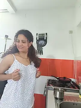 Elanavarro online show from July 4, 9:27 am