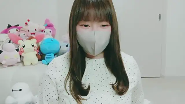 yuyuchan   online show from April 6, 10:38 am