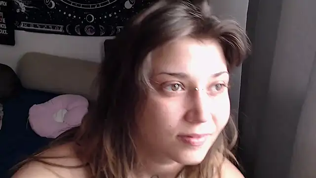 AlienforTwenty online show from July 7, 9:46 am