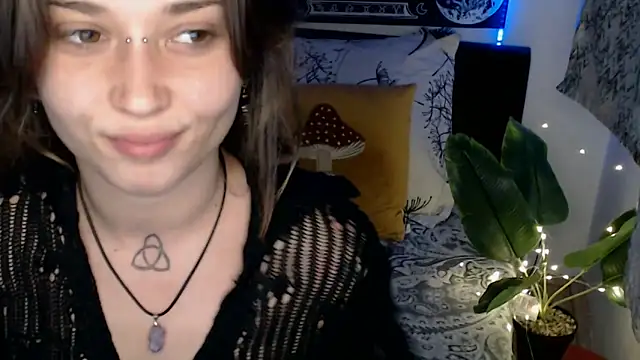 AlienforTwenty online show from February 21, 2:07 pm