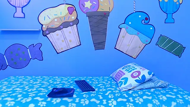 NOVAHOT98 online show from February 20, 7:15 pm