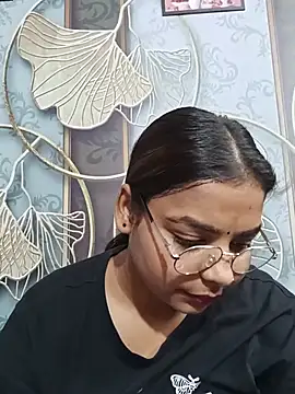 Himani 0122 online show from August 1, 2:30 pm