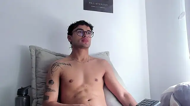 charlie dicker online show from December 18, 3:50 pm