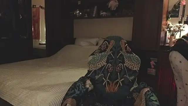 wow reb22 online show from February 19, 3:00 pm