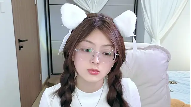 Koikoi    online show from March 24, 3:17 pm