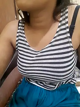 Geeta rani79 online show from April 1, 1:41 pm