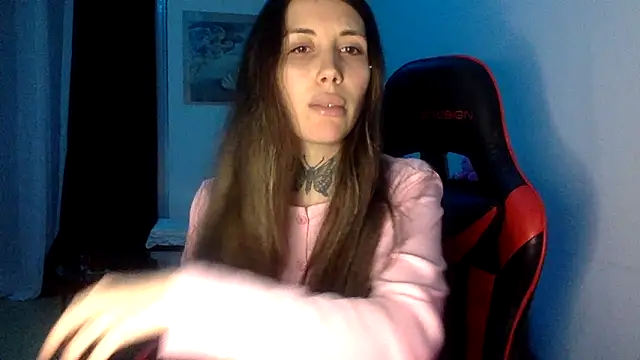 saphirafox online show from March 9, 6:33 pm