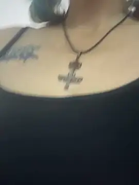 lindzybella online show from April 11, 3:01 am