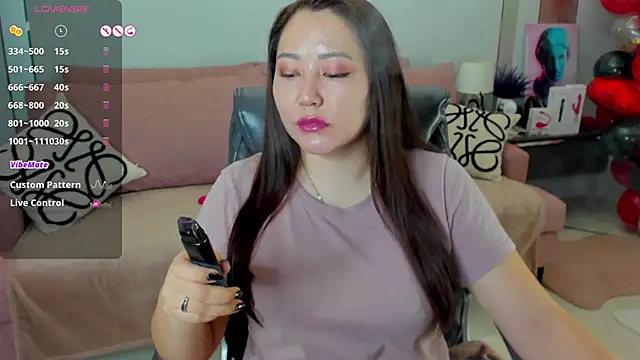  JadeHeart  online show from January 12, 1:11 am