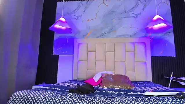 Carla evans  online show from December 22, 2:53 pm