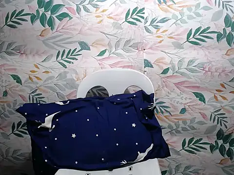 WildHornyPussy4u online show from February 3, 3:59 am