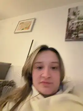 LilyLuck  online show from February 17, 10:09 pm