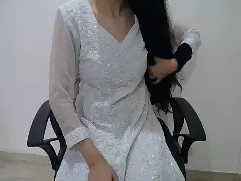 Farhana beautyfull online show from March 17, 6:06 am