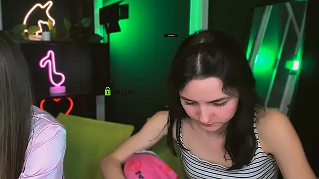 lole ti online show from April 4, 6:07 pm