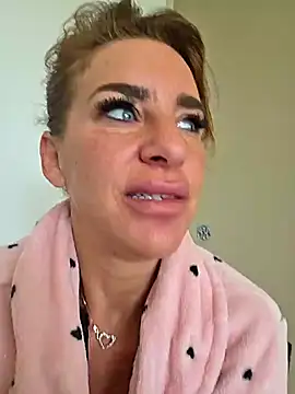 LaLynn online show from March 27, 11:11 am