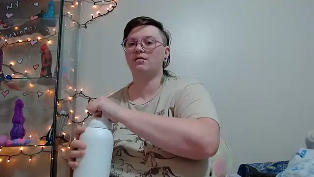 Pupghostt online show from April 6, 1:23 pm