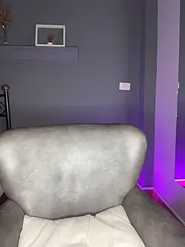 JennaMilf  online show from April 11, 4:21 pm