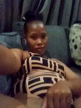 Misspage36 online show from January 8, 8:02 pm