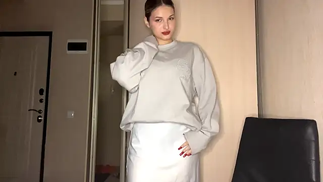 EmllyLighty online show from January 11, 8:30 am