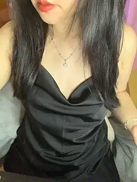 Sofiababy22 online show from April 18, 6:21 pm