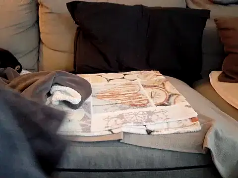 sexymilena9 online show from April 11, 4:10 pm