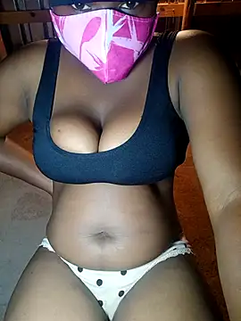 TigHtKiffY1 online show from January 9, 11:53 pm