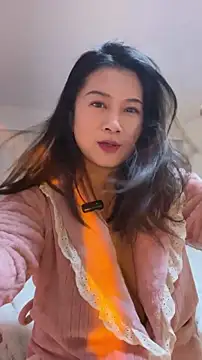 mo-mo-69 online show from April 14, 2:06 pm