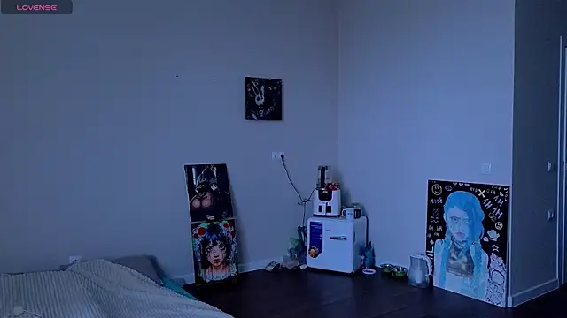 Lisa Juicy online show from January 8, 1:04 pm