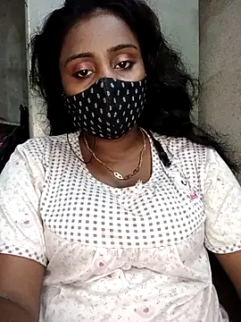 Hotty Nishaa online show from April 12, 9:28 pm