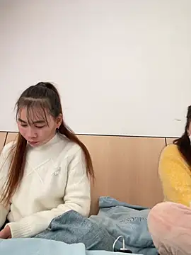 Faded pink online show from January 10, 7:13 am